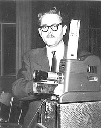 Ernst Schwitters beim Vortrag, 1950er Jahre