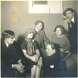 Kurt Schwitters with Vordemberge-Gildewart, Nelly and Theo van Doesburg, Kate Steinitz and Hans Nitzschke in Hanover, 1925