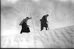 Kurt und Helma Schwitters in Norwegen, fotografiert von Ernst Schwitters, 1930er Jahren